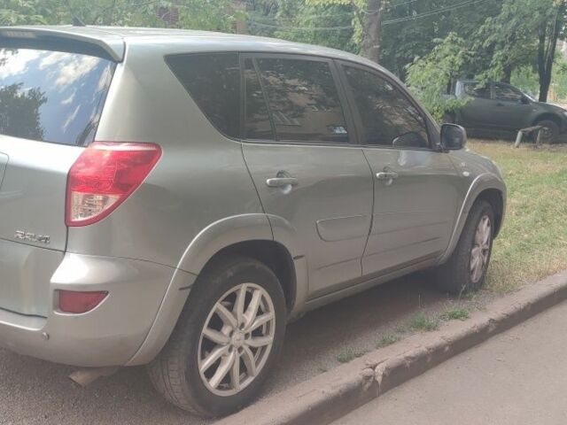 Тойота РАВ 4, об'ємом двигуна 2.2 л та пробігом 180 тис. км за 5900 $, фото 4 на Automoto.ua