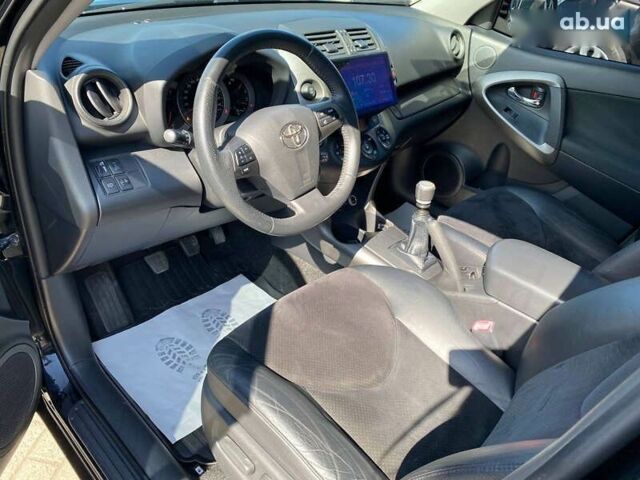 Тойота РАВ 4, об'ємом двигуна 2.2 л та пробігом 260 тис. км за 12500 $, фото 6 на Automoto.ua