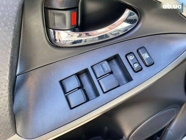 Тойота РАВ 4, об'ємом двигуна 2.2 л та пробігом 260 тис. км за 12500 $, фото 15 на Automoto.ua