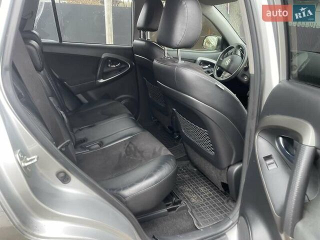 Тойота РАВ 4, объемом двигателя 2 л и пробегом 130 тыс. км за 8750 $, фото 3 на Automoto.ua