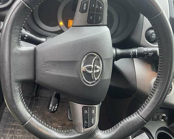 Тойота РАВ 4, объемом двигателя 2 л и пробегом 130 тыс. км за 8750 $, фото 1 на Automoto.ua