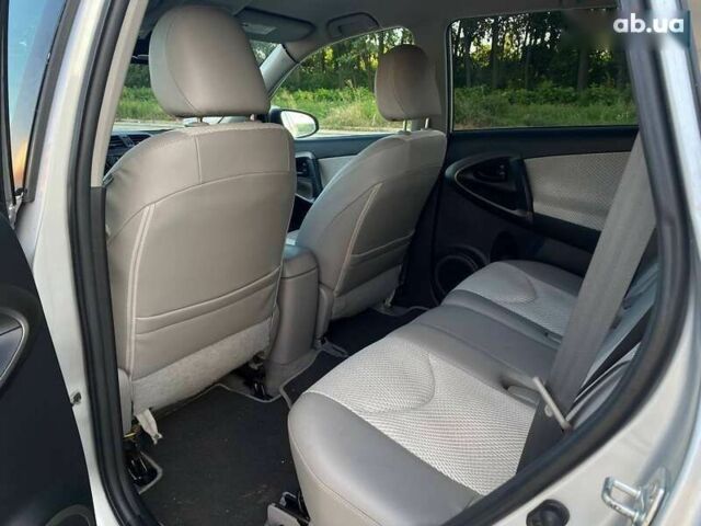 Тойота РАВ 4, объемом двигателя 0 л и пробегом 210 тыс. км за 10490 $, фото 25 на Automoto.ua