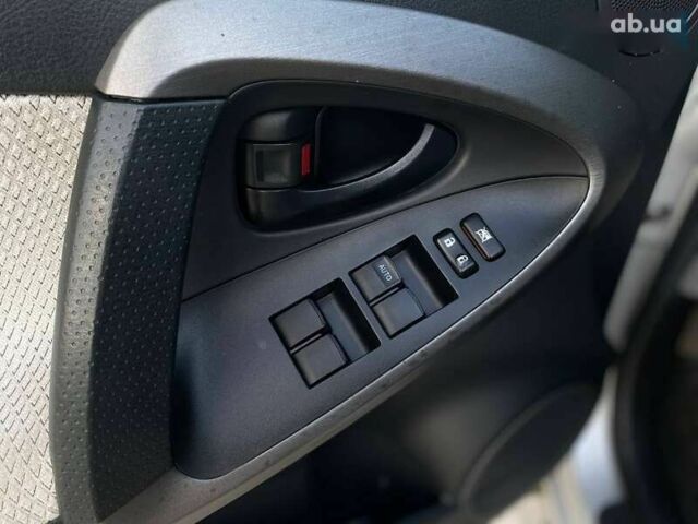 Тойота РАВ 4, об'ємом двигуна 0 л та пробігом 210 тис. км за 10490 $, фото 18 на Automoto.ua