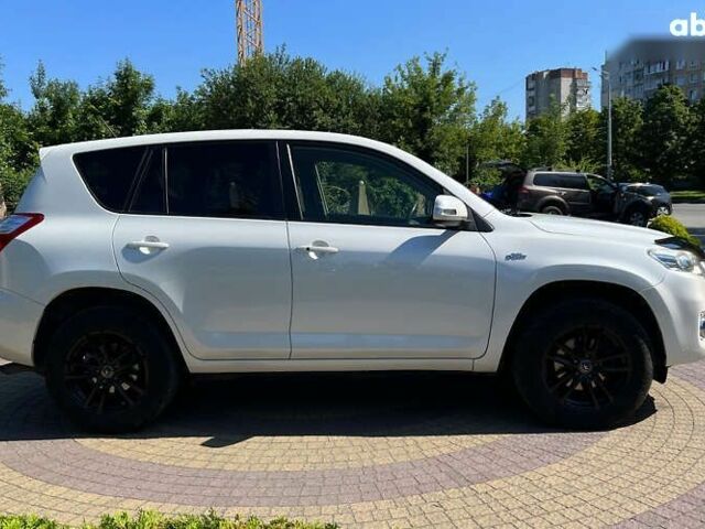 Тойота РАВ 4, об'ємом двигуна 2.2 л та пробігом 180 тис. км за 15699 $, фото 7 на Automoto.ua