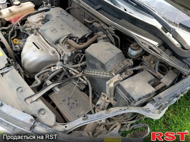 Тойота РАВ 4, об'ємом двигуна 2.5 л та пробігом 153 тис. км за 3800 $, фото 6 на Automoto.ua