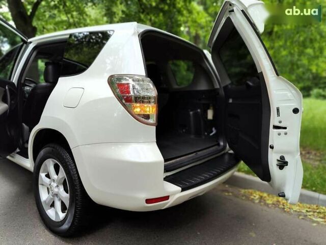 Тойота РАВ 4, об'ємом двигуна 0 л та пробігом 190 тис. км за 8990 $, фото 12 на Automoto.ua