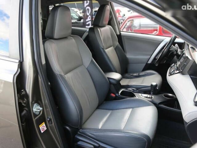 Тойота РАВ 4 2013 у Києві на Automoto.ua Тойота РАВ 4, об'ємом двигуна 2.2 л та пробігом 161 тис. км за 17500 $, фото 9 на Automoto.ua