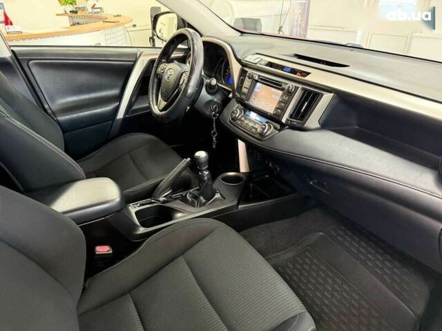 Тойота РАВ 4, об'ємом двигуна 2 л та пробігом 131 тис. км за 14490 $, фото 17 на Automoto.ua