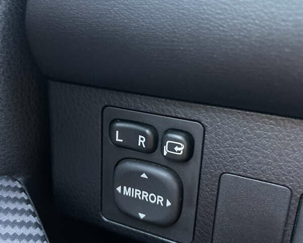 Тойота РАВ 4, об'ємом двигуна 2.49 л та пробігом 143 тис. км за 19000 $, фото 22 на Automoto.ua