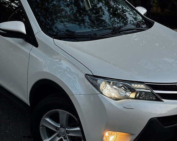 Тойота РАВ 4, объемом двигателя 2.23 л и пробегом 134 тыс. км за 18800 $, фото 3 на Automoto.ua