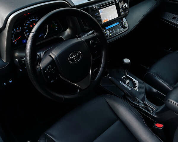 Тойота РАВ 4, объемом двигателя 2.23 л и пробегом 134 тыс. км за 18800 $, фото 16 на Automoto.ua