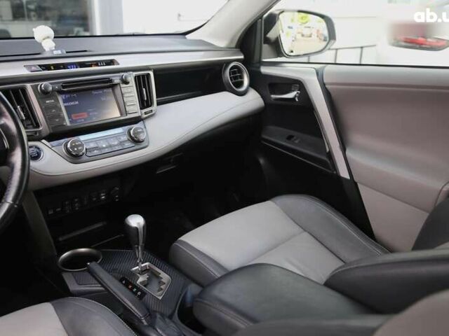 Тойота РАВ 4 2013 у Києві на Automoto.ua Тойота РАВ 4, об'ємом двигуна 2.2 л та пробігом 161 тис. км за 17500 $, фото 12 на Automoto.ua