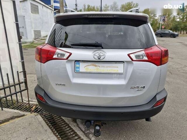Тойота РАВ 4, объемом двигателя 2.2 л и пробегом 194 тыс. км за 17499 $, фото 4 на Automoto.ua