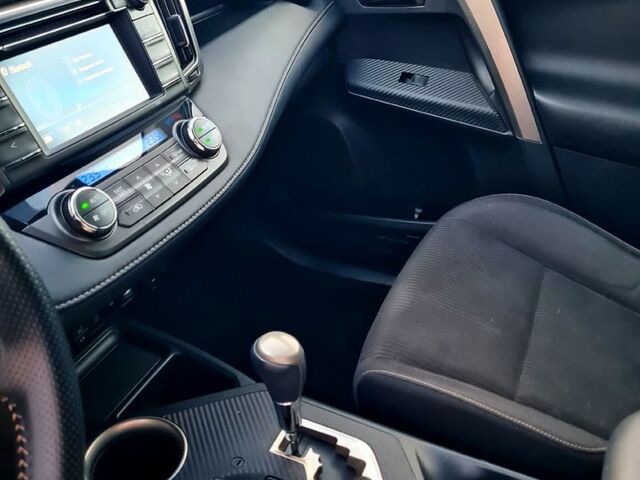Тойота РАВ 4, об'ємом двигуна 2.2 л та пробігом 145 тис. км за 17000 $, фото 1 на Automoto.ua