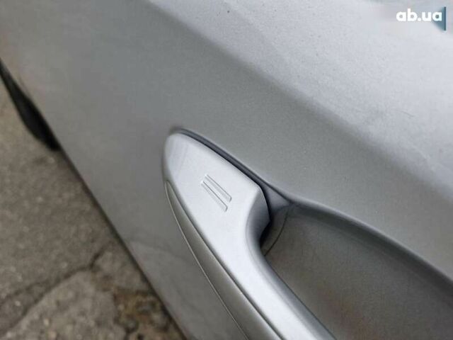 Тойота РАВ 4, объемом двигателя 2.2 л и пробегом 194 тыс. км за 17499 $, фото 10 на Automoto.ua