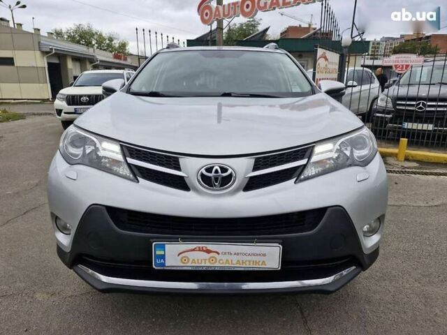 Тойота РАВ 4, объемом двигателя 2.2 л и пробегом 194 тыс. км за 17499 $, фото 1 на Automoto.ua