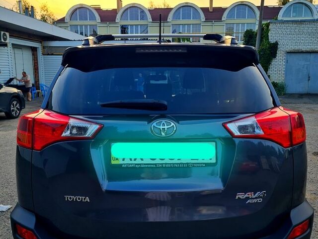 Тойота РАВ 4, об'ємом двигуна 2.2 л та пробігом 145 тис. км за 17000 $, фото 5 на Automoto.ua