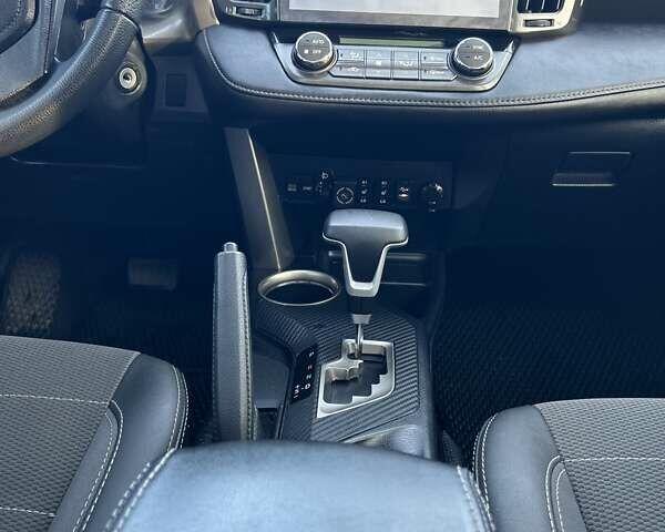 Тойота РАВ 4, объемом двигателя 2.49 л и пробегом 185 тыс. км за 16150 $, фото 32 на Automoto.ua
