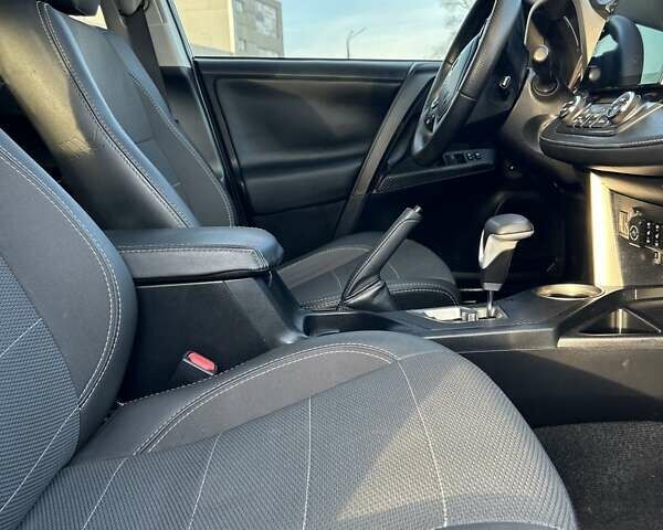 Тойота РАВ 4, объемом двигателя 2.49 л и пробегом 185 тыс. км за 16150 $, фото 28 на Automoto.ua