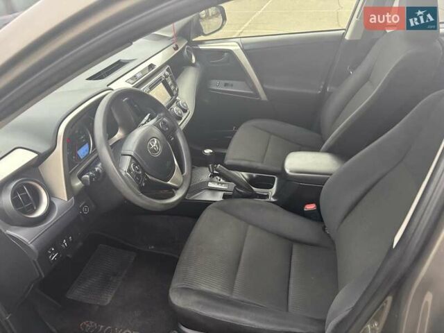 Тойота РАВ 4, объемом двигателя 2.5 л и пробегом 215 тыс. км за 13850 $, фото 7 на Automoto.ua