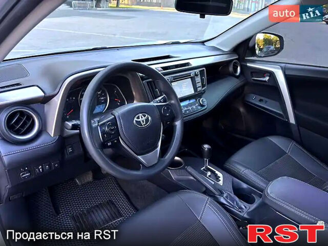 Тойота РАВ 4, об'ємом двигуна 2.5 л та пробігом 208 тис. км за 18000 $, фото 2 на Automoto.ua