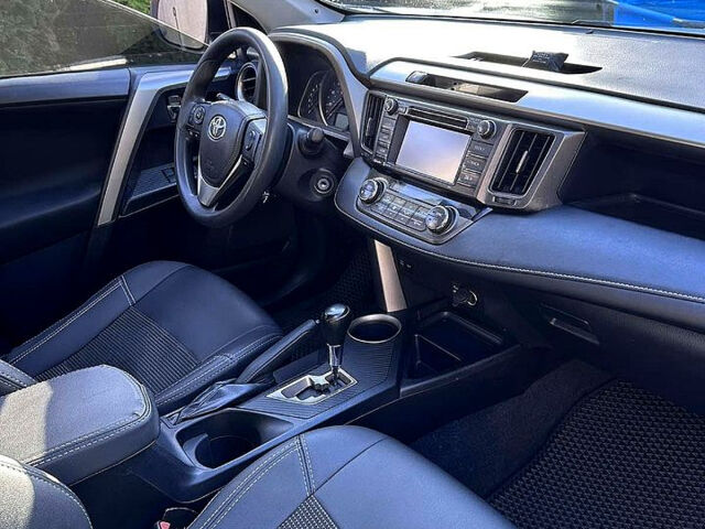 Тойота РАВ 4, об'ємом двигуна 2.5 л та пробігом 208 тис. км за 18000 $, фото 5 на Automoto.ua