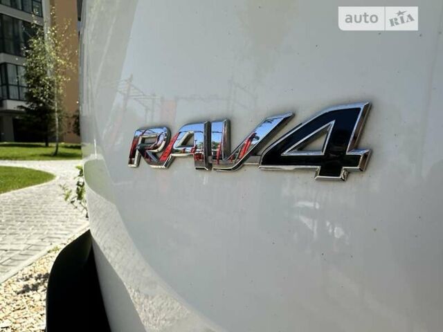 Тойота РАВ 4, об'ємом двигуна 2.5 л та пробігом 161 тис. км за 15000 $, фото 26 на Automoto.ua