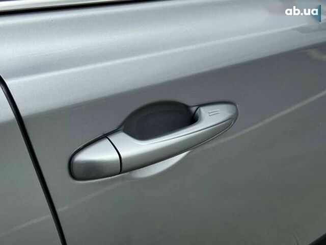 Тойота РАВ 4 2016 у Києві на Automoto.ua Тойота РАВ 4, об'ємом двигуна 0 л та пробігом 164 тис. км за 23500 $, фото 16 на Automoto.ua