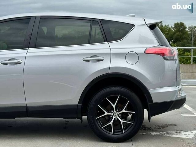 Тойота РАВ 4 2016 у Києві на Automoto.ua Тойота РАВ 4, об'ємом двигуна 0 л та пробігом 164 тис. км за 23500 $, фото 11 на Automoto.ua