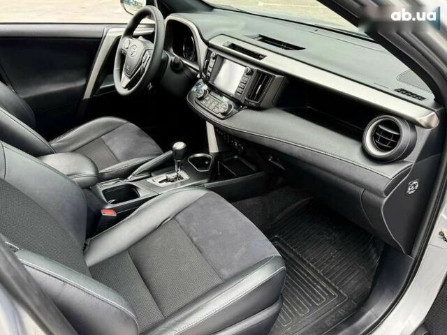 Тойота РАВ 4 2016 у Києві на Automoto.ua Тойота РАВ 4, об'ємом двигуна 0 л та пробігом 164 тис. км за 23500 $, фото 24 на Automoto.ua