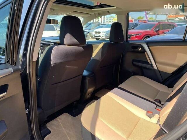 Тойота РАВ 4 2016 у Львові на Automoto.ua Тойота РАВ 4, об'ємом двигуна 2.5 л та пробігом 115 тис. км за 16900 $, фото 21 на Automoto.ua