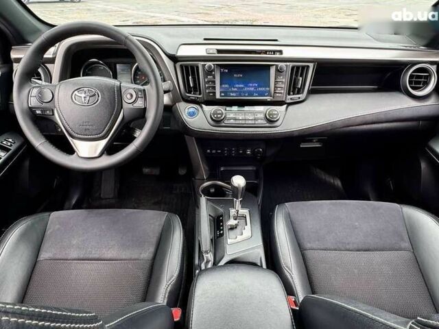 Тойота РАВ 4 2016 у Києві на Automoto.ua Тойота РАВ 4, об'ємом двигуна 0 л та пробігом 164 тис. км за 23500 $, фото 27 на Automoto.ua