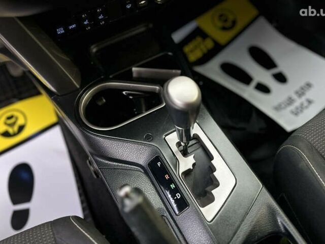 Тойота РАВ 4, объемом двигателя 2.5 л и пробегом 272 тыс. км за 15000 $, фото 19 на Automoto.ua