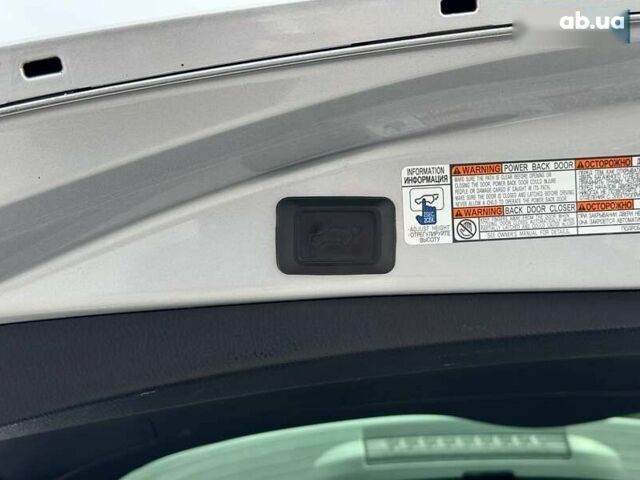 Тойота РАВ 4 2016 у Києві на Automoto.ua Тойота РАВ 4, об'ємом двигуна 0 л та пробігом 164 тис. км за 23500 $, фото 18 на Automoto.ua