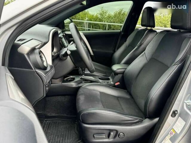 Тойота РАВ 4 2016 у Києві на Automoto.ua Тойота РАВ 4, об'ємом двигуна 0 л та пробігом 164 тис. км за 23500 $, фото 20 на Automoto.ua