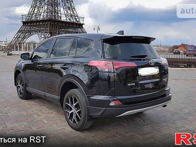 Тойота РАВ 4, объемом двигателя 2 л и пробегом 180 тыс. км за 24300 $, фото 3 на Automoto.ua