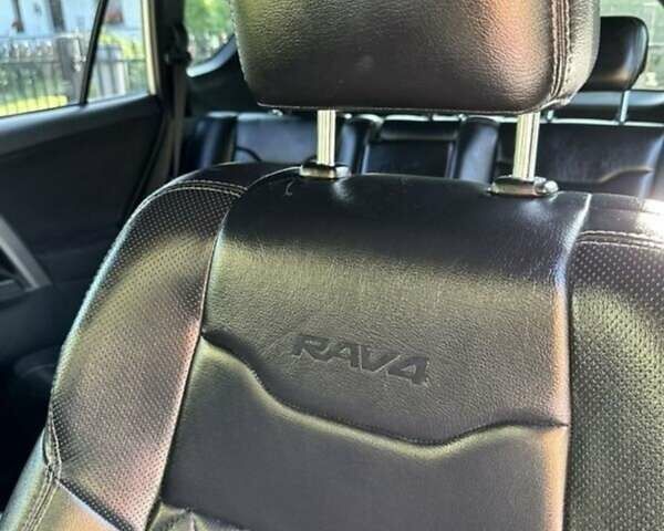 Тойота РАВ 4, объемом двигателя 2 л и пробегом 79 тыс. км за 19000 $, фото 15 на Automoto.ua