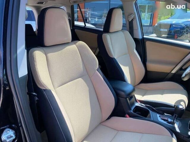 Тойота РАВ 4 2016 у Львові на Automoto.ua Тойота РАВ 4, об'ємом двигуна 2.5 л та пробігом 115 тис. км за 16900 $, фото 25 на Automoto.ua