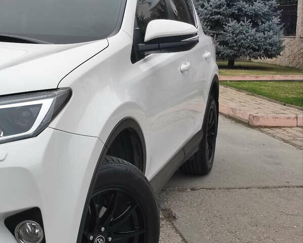Тойота РАВ 4 2017 в Одессе на Automoto.ua Тойота РАВ 4, объемом двигателя 2 л и пробегом 94 тыс. км за 22800 $, фото 22 на Automoto.ua