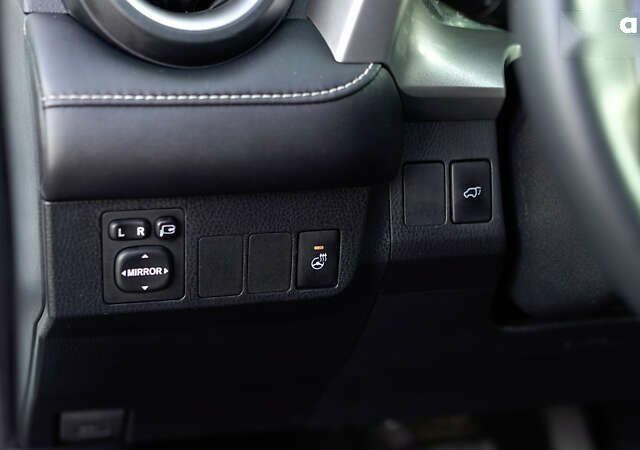 Тойота РАВ 4 2017 у Львові на Automoto.ua Тойота РАВ 4, об'ємом двигуна 0 л та пробігом 104 тис. км за 26632 $, фото 19 на Automoto.ua