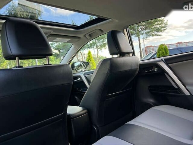 Тойота РАВ 4, объемом двигателя 0 л и пробегом 112 тыс. км за 26500 $, фото 14 на Automoto.ua