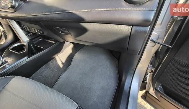 Тойота РАВ 4, объемом двигателя 1.99 л и пробегом 124 тыс. км за 21500 $, фото 3 на Automoto.ua