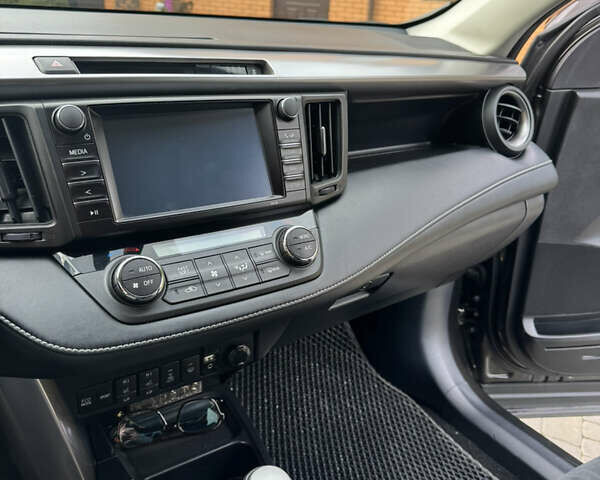 Тойота РАВ 4, объемом двигателя 2.23 л и пробегом 71 тыс. км за 26500 $, фото 7 на Automoto.ua