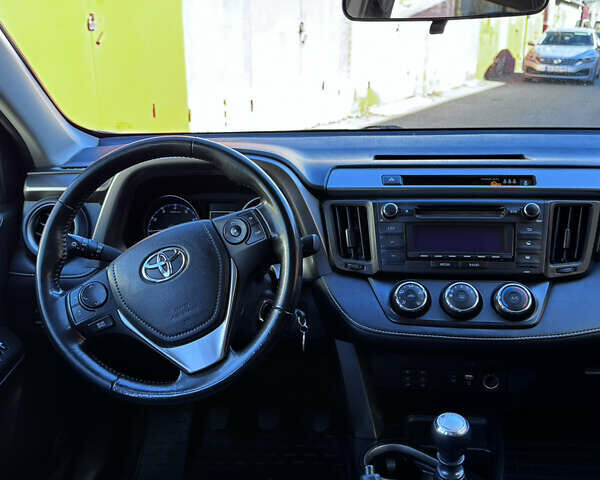 Тойота РАВ 4, об'ємом двигуна 2 л та пробігом 186 тис. км за 18500 $, фото 13 на Automoto.ua