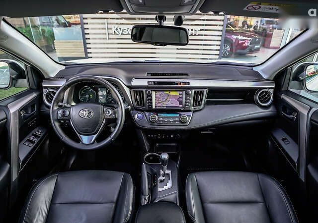Тойота РАВ 4 2017 у Львові на Automoto.ua Тойота РАВ 4, об'ємом двигуна 0 л та пробігом 104 тис. км за 26632 $, фото 7 на Automoto.ua