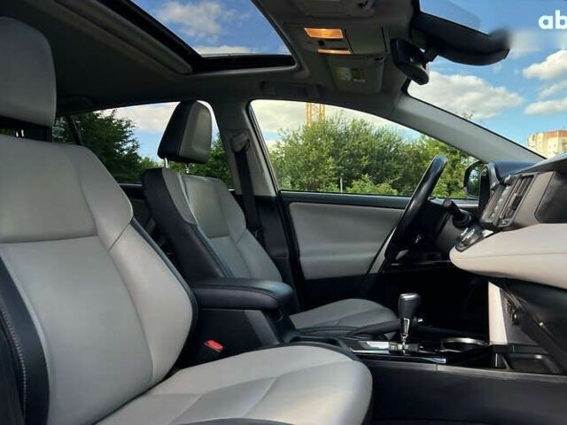 Тойота РАВ 4, объемом двигателя 0 л и пробегом 112 тыс. км за 26500 $, фото 8 на Automoto.ua