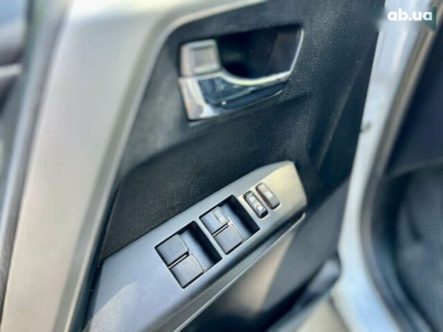 Тойота РАВ 4, объемом двигателя 2.5 л и пробегом 80 тыс. км за 20700 $, фото 13 на Automoto.ua