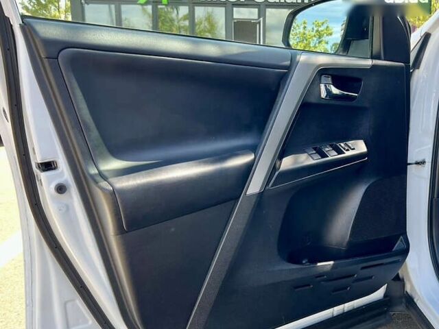 Тойота РАВ 4, объемом двигателя 2.5 л и пробегом 80 тыс. км за 20700 $, фото 14 на Automoto.ua