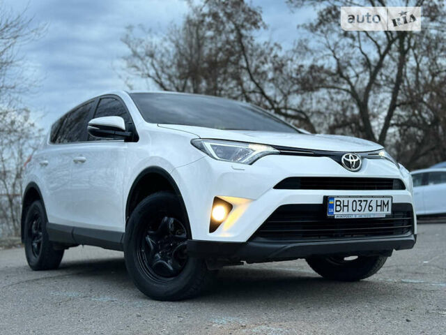 Тойота РАВ 4 2017 в Одессе на Automoto.ua Тойота РАВ 4, объемом двигателя 2 л и пробегом 94 тыс. км за 22800 $, фото 5 на Automoto.ua
