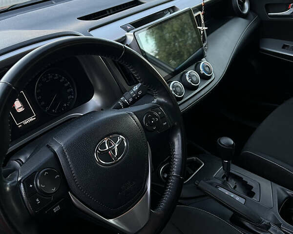 Тойота РАВ 4, об'ємом двигуна 2 л та пробігом 112 тис. км за 21000 $, фото 2 на Automoto.ua